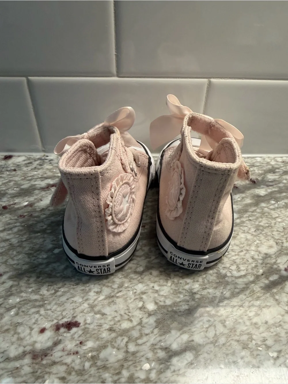 Girls Pink Converse High-Top Sneakers with Satin Bows size 3